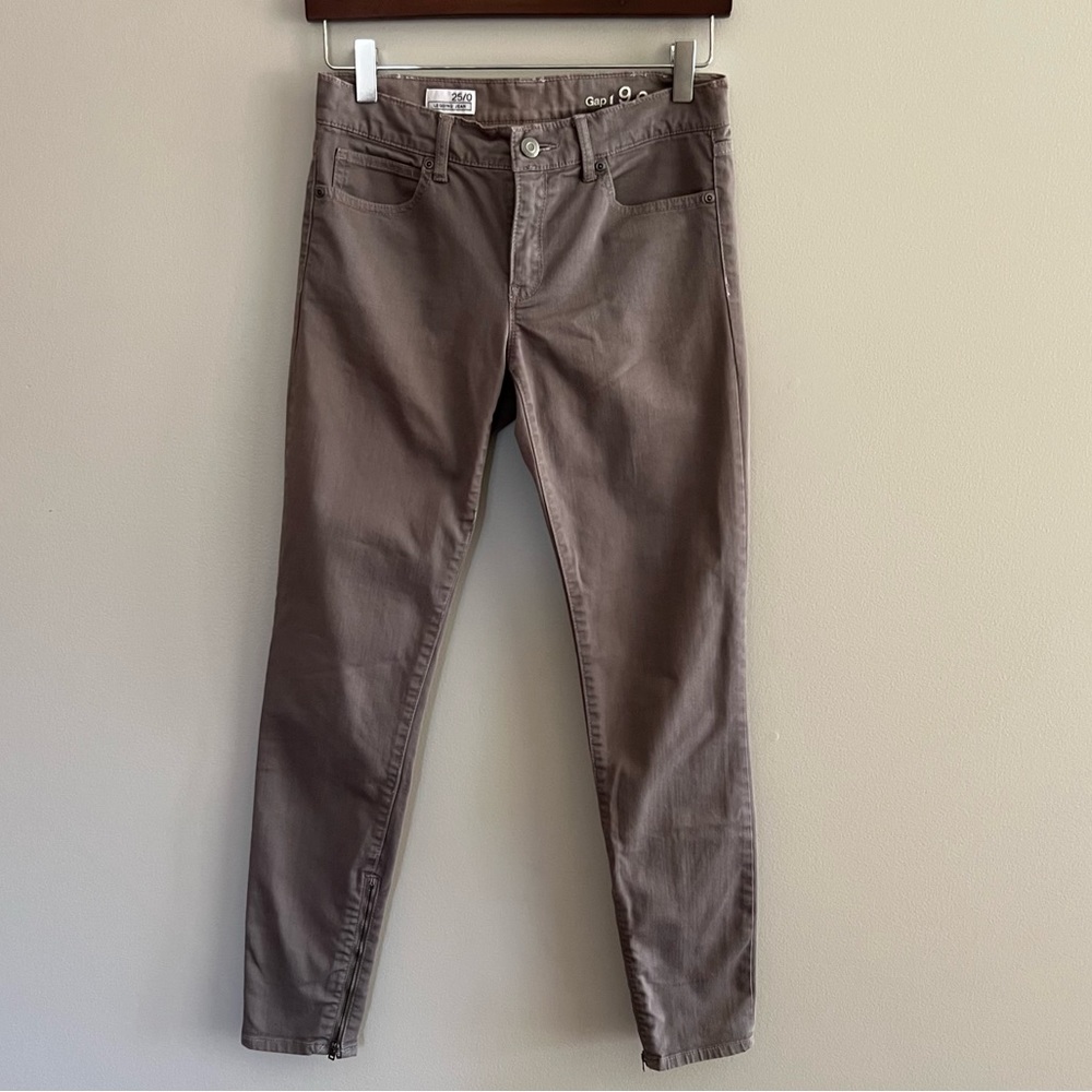 BOGO Gap Women’s Grey Skinny Jean 25 0